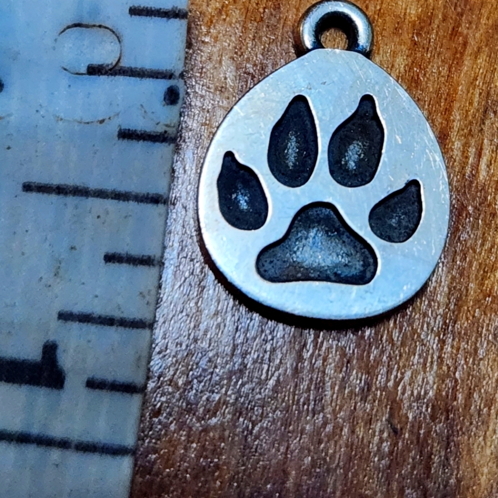James Avery 925 Silver 5/8 Inches    Paw Charm